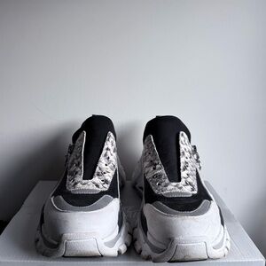 Snake Print Chunky Sneakers Browns Boutique Women Size 5